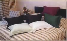 pillow1.jpg (6643 bytes)